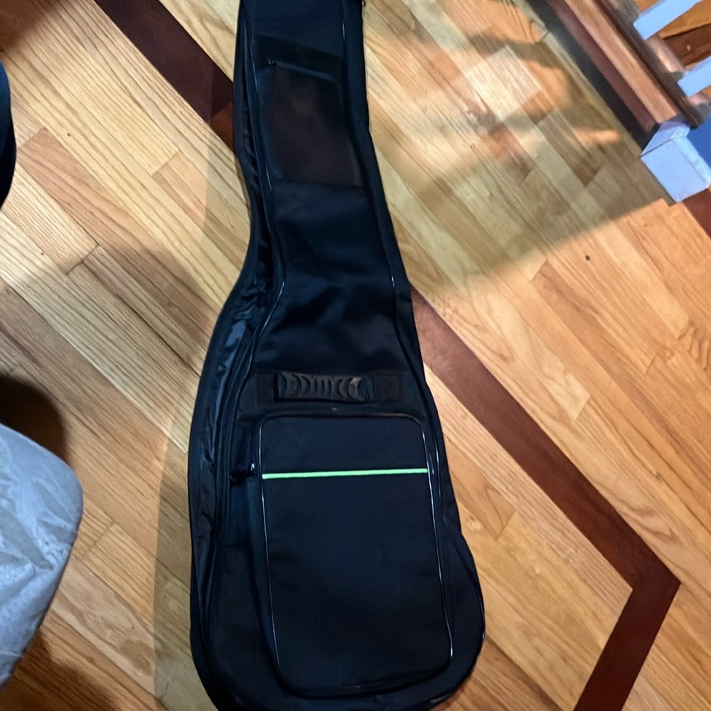 Naartjie Black Guitar Bag with Green Accent